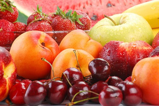 Πώς να αφαιρέσετε εύκολα τα φυτοφάρμακα από φρούτα και λαχανικά. Ποια έχουν περισσότερο, λίστα