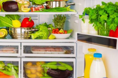 Συναγερμός ΕΦΕΤ: Ποια βασικά τρόφιμα πρέπει να βάζουμε στο ψυγείο λόγω ζέστης. Προσοχή