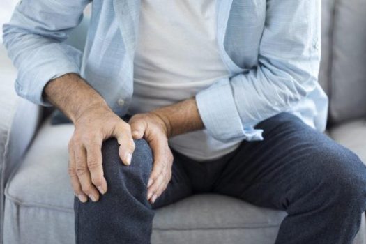 Καρκίνος του προστάτη: Μήπως έχετε νιώσει αυτό στα πόδια σας;